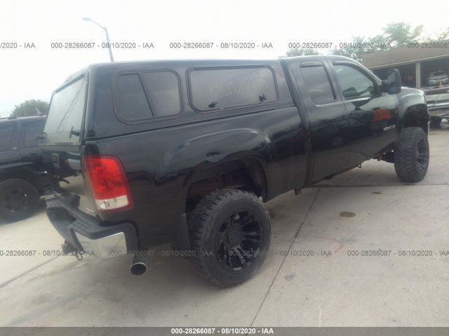 Photo 3 VIN: 1GT220C82BZ306393 - GMC SIERRA 2500HD 