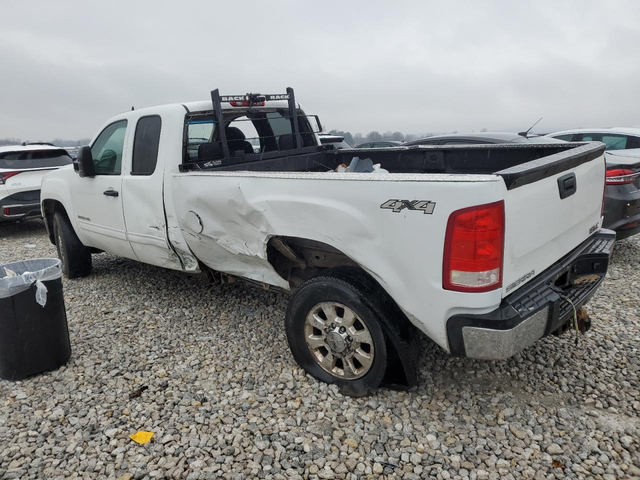 Photo 1 VIN: 1GT220CG0BZ109312 - GMC SIERRA 