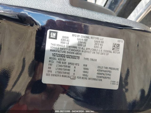 Photo 8 VIN: 1GT220CG1DZ302278 - GMC SIERRA 