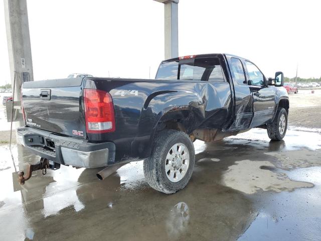 Photo 2 VIN: 1GT220CG2DZ214338 - GMC SIERRA 