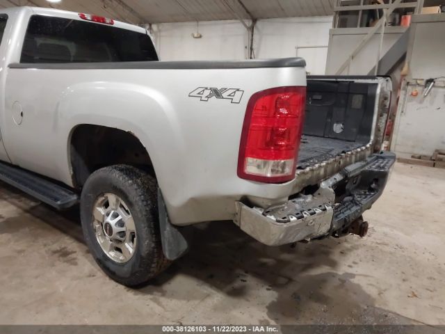 Photo 5 VIN: 1GT220CG3BZ314168 - GMC SIERRA 2500HD 