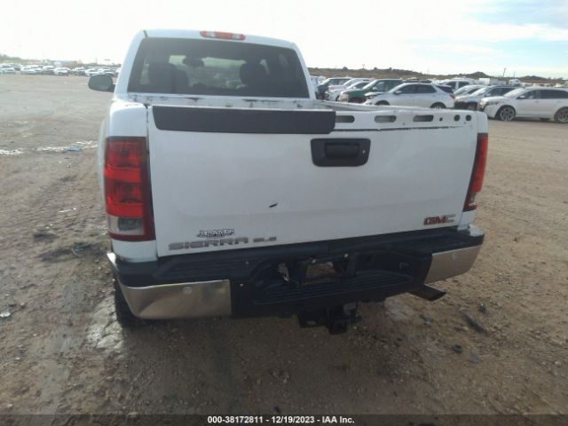 Photo 5 VIN: 1GT220CG4BZ369003 - GMC SIERRA 2500HD 