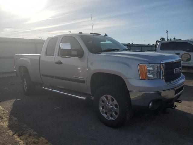 Photo 3 VIN: 1GT220CG5BZ398297 - GMC SIERRA K25 