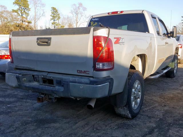 Photo 3 VIN: 1GT220CG7BZ139018 - GMC SIERRA 2500HD 