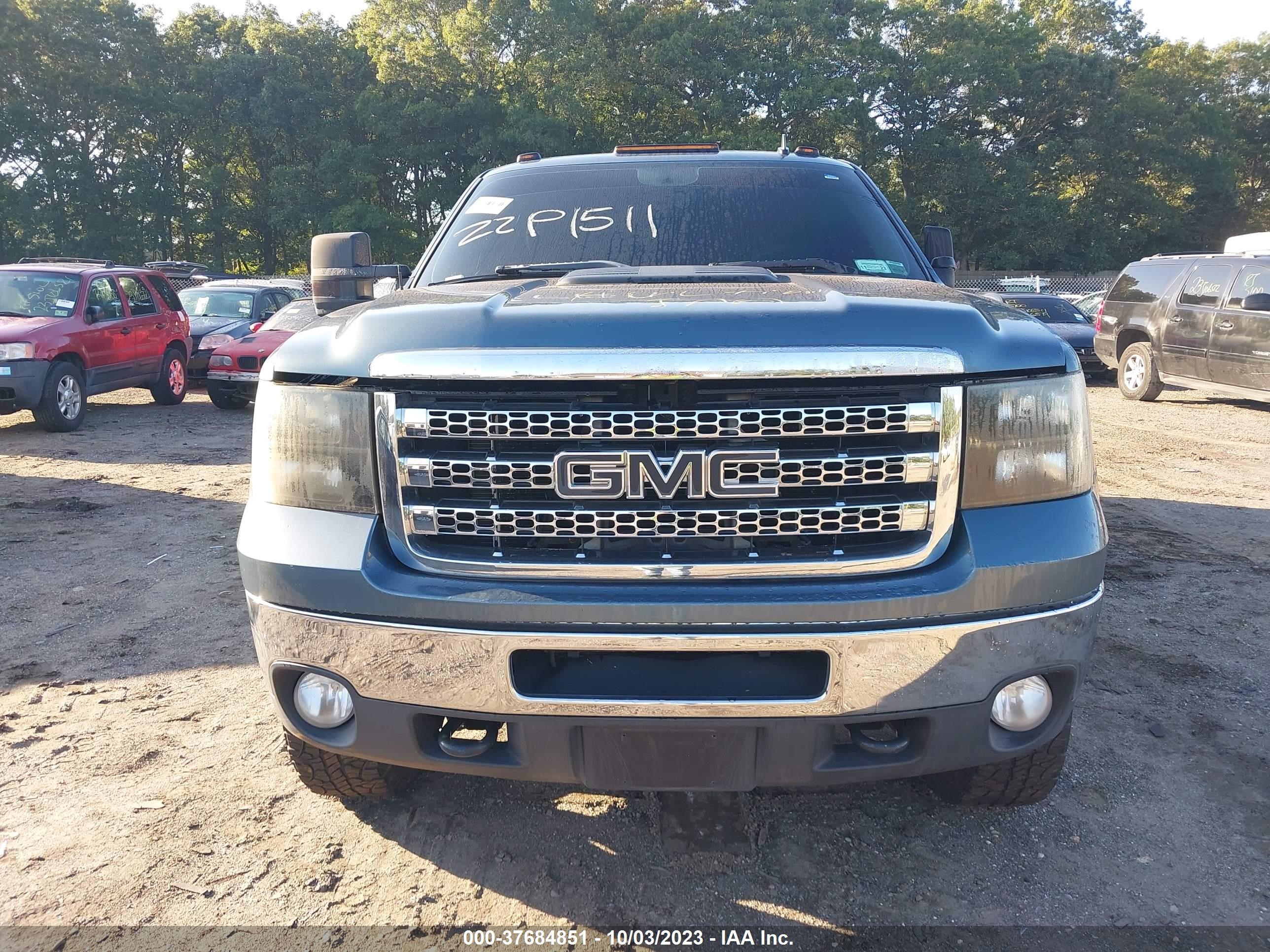 Photo 10 VIN: 1GT220CG7CZ351080 - GMC SIERRA 