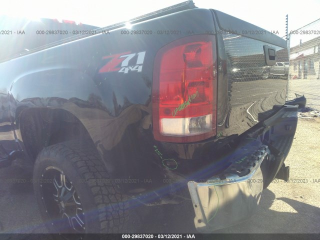 Photo 5 VIN: 1GT220EG1DZ208673 - GMC SIERRA 2500HD 