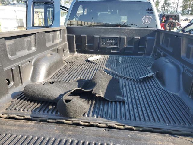 Photo 11 VIN: 1GT221E83BZ288943 - GMC SIERRA 