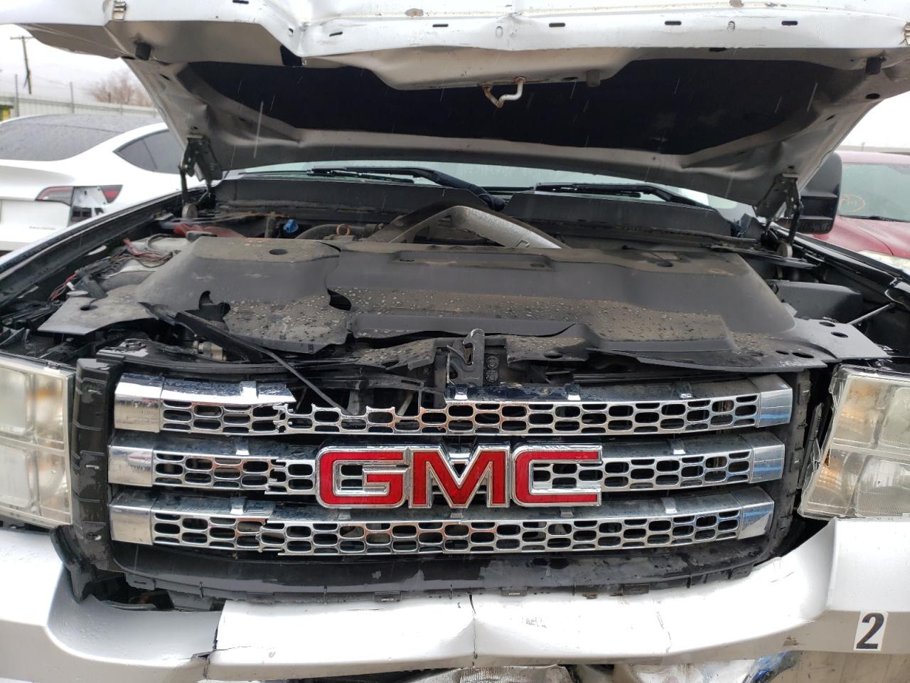 Photo 10 VIN: 1GT221E83CZ225200 - GMC SIERRA 