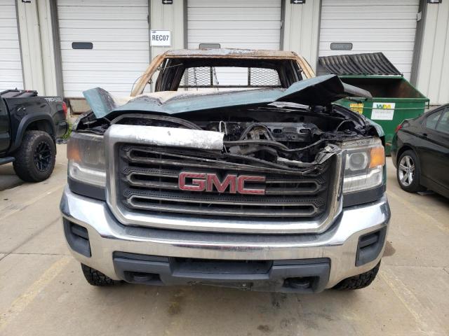 Photo 4 VIN: 1GT22REG4GZ220132 - GMC SIERRA 