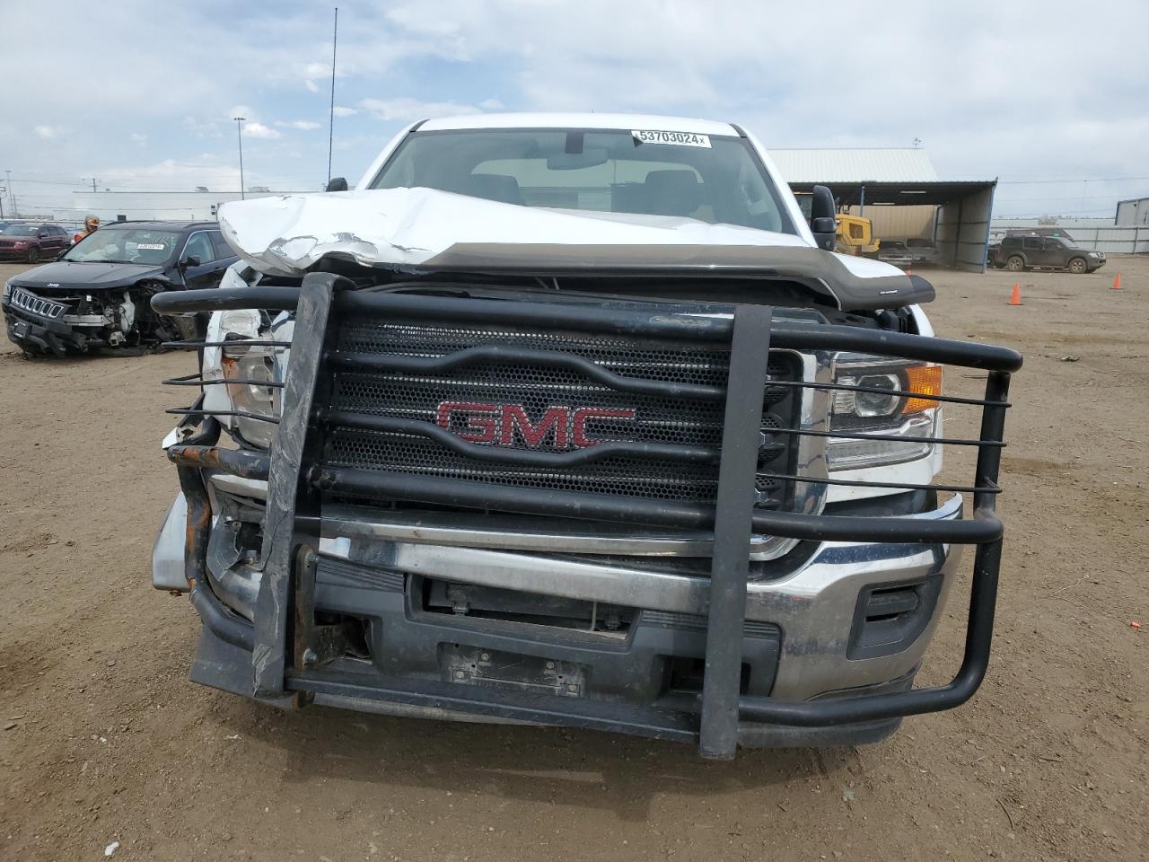 Photo 4 VIN: 1GT22REG4GZ323521 - GMC SIERRA 