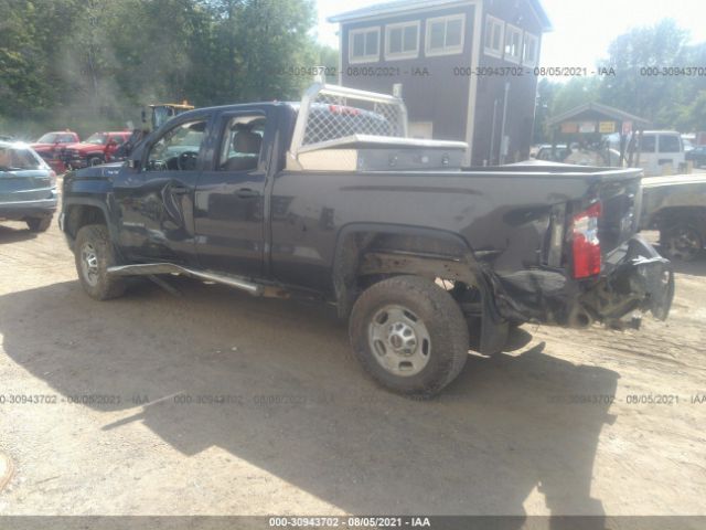 Photo 2 VIN: 1GT22REG8GZ130904 - GMC SIERRA 2500HD 