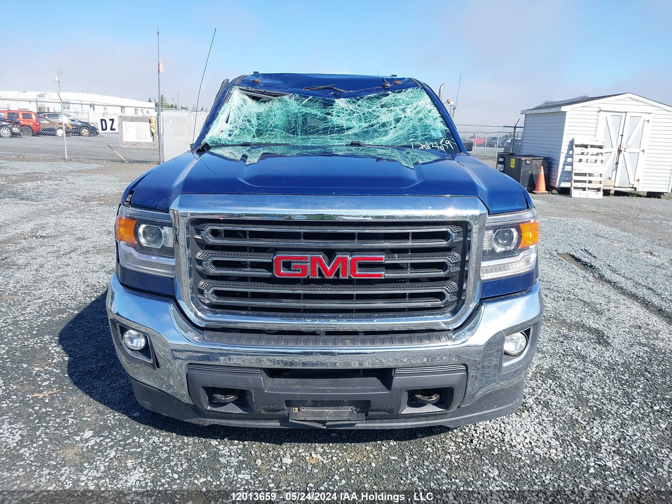 Photo 12 VIN: 1GT22SEG0GZ363148 - GMC SIERRA 