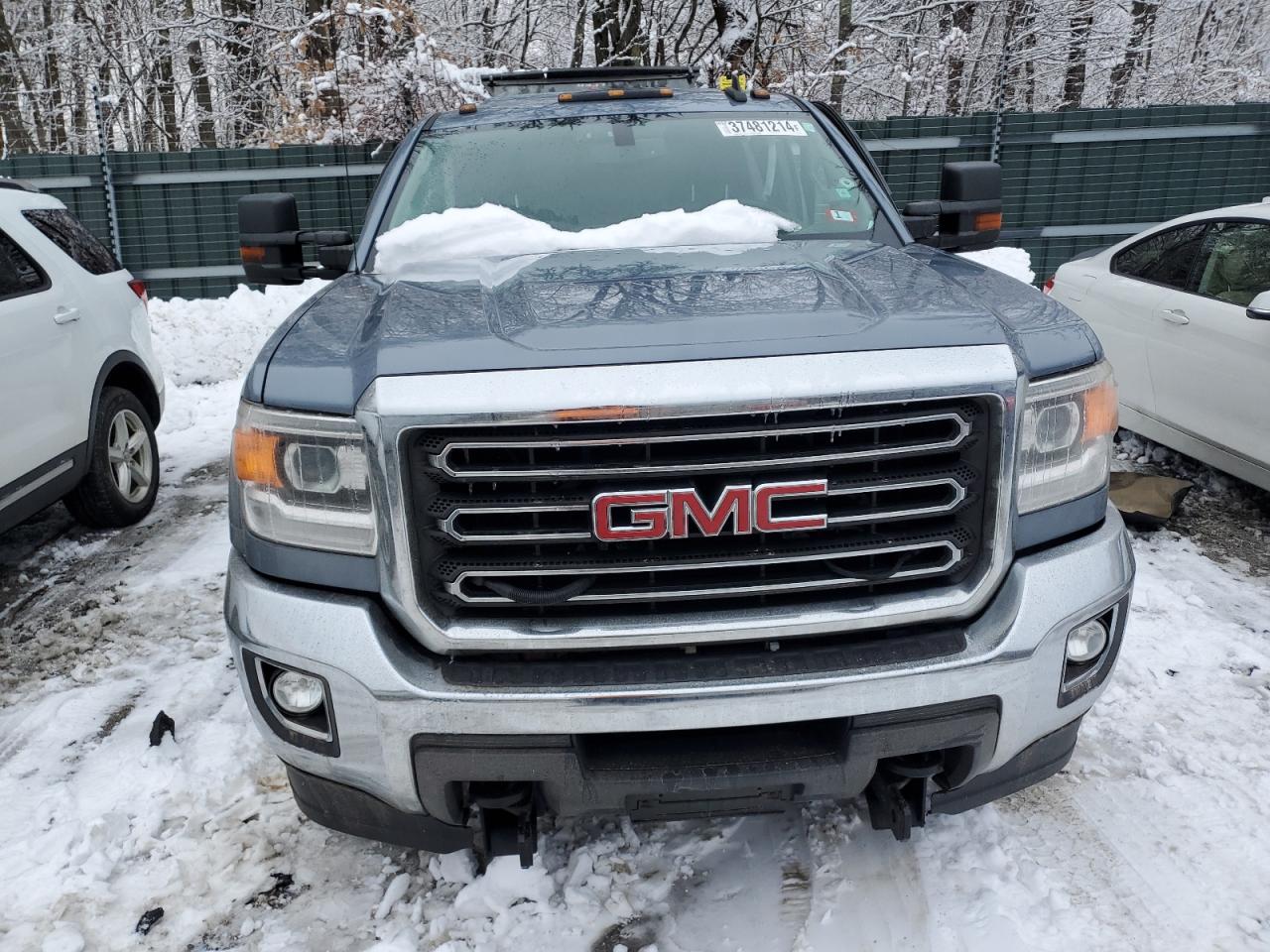 Photo 4 VIN: 1GT22SEG8GZ212705 - GMC SIERRA 