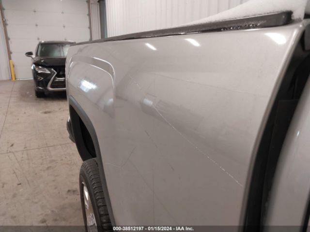 Photo 5 VIN: 1GT22TEY4HZ352184 - GMC SIERRA 2500HD 