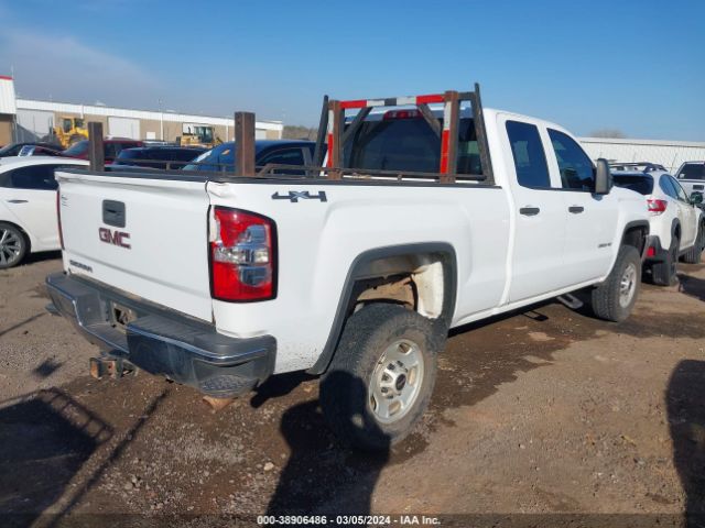 Photo 3 VIN: 1GT22XEG2FZ134174 - GMC SIERRA 2500HD 