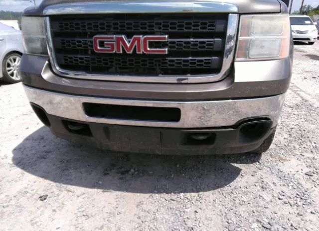 Photo 5 VIN: 1GT22ZCG3DZ265576 - GMC SIERRA 2500HD 