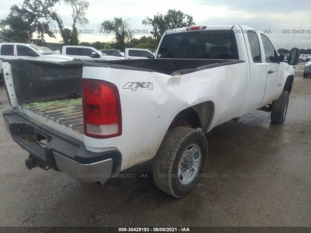 Photo 3 VIN: 1GT22ZCG6DZ118006 - GMC SIERRA 2500HD 