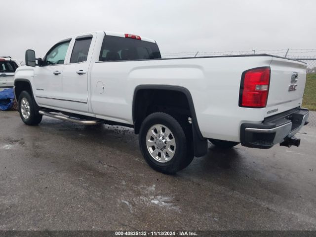 Photo 2 VIN: 1GT22ZE8XFZ140826 - GMC SIERRA 