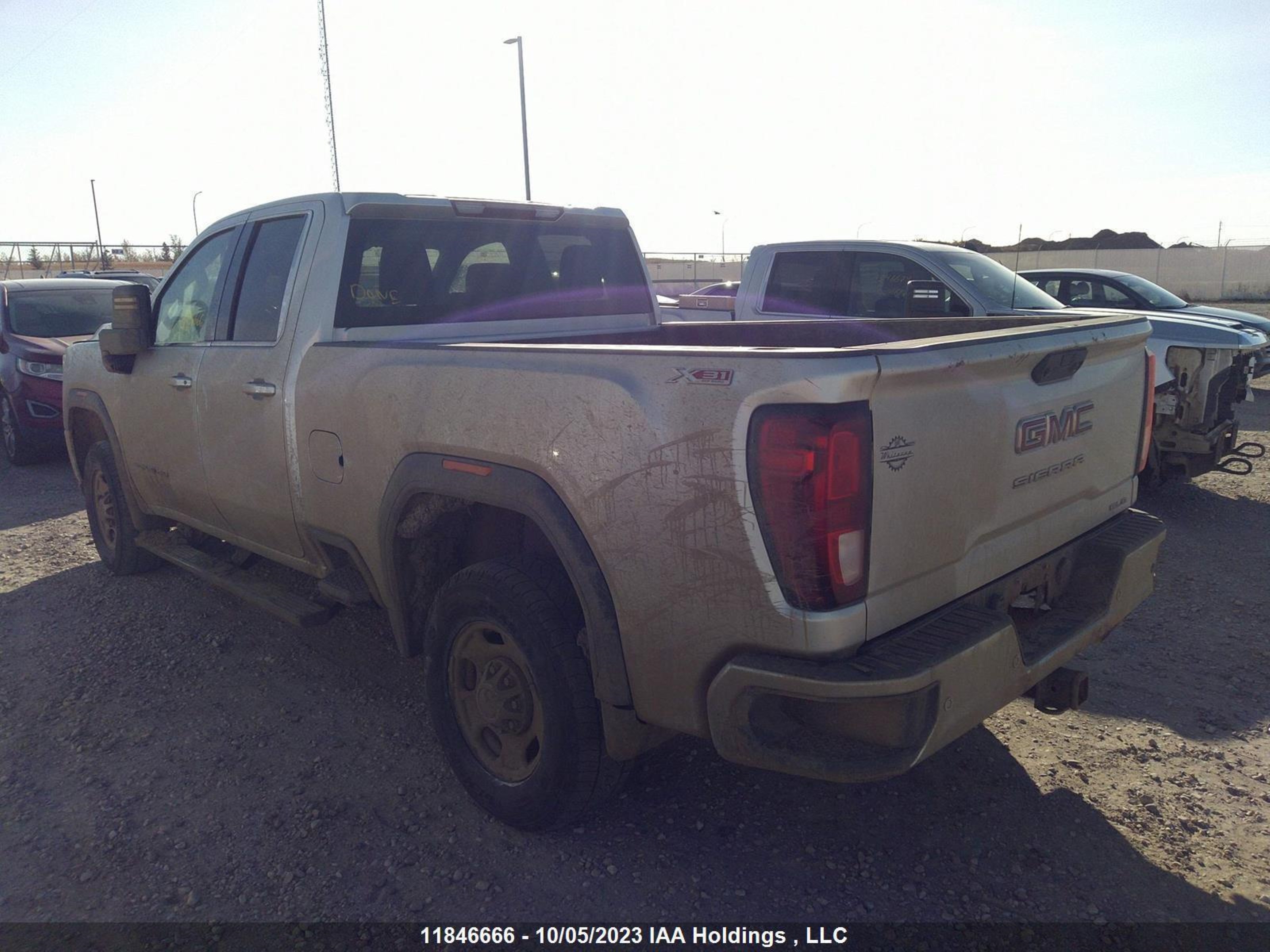 Photo 2 VIN: 1GT29ME73MF220795 - GMC SIERRA 