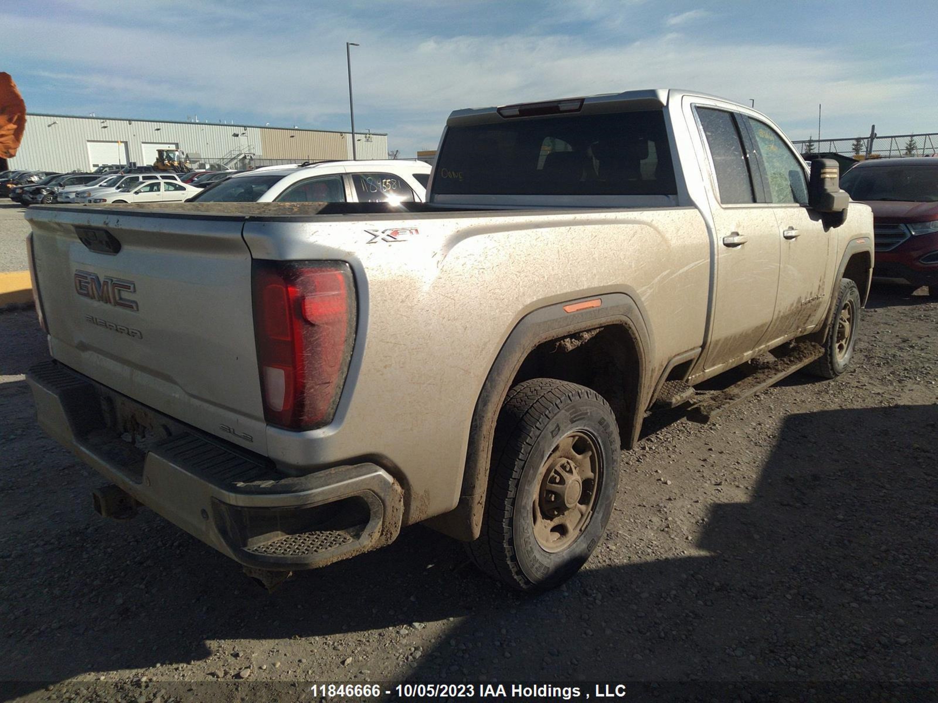 Photo 3 VIN: 1GT29ME73MF220795 - GMC SIERRA 