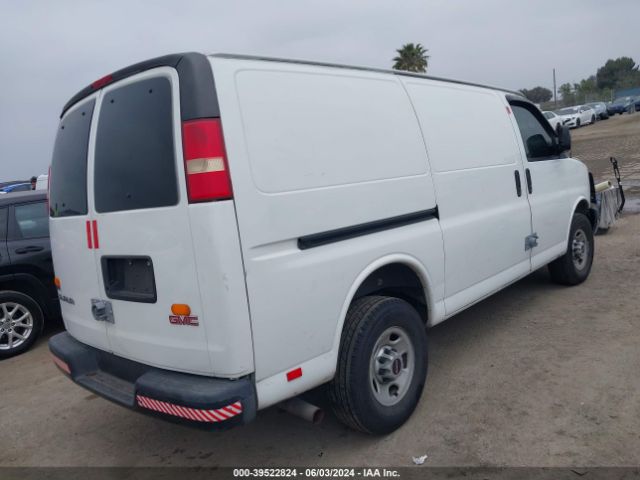 Photo 3 VIN: 1GT2GTBA8A1119356 - GMC SAVANA 