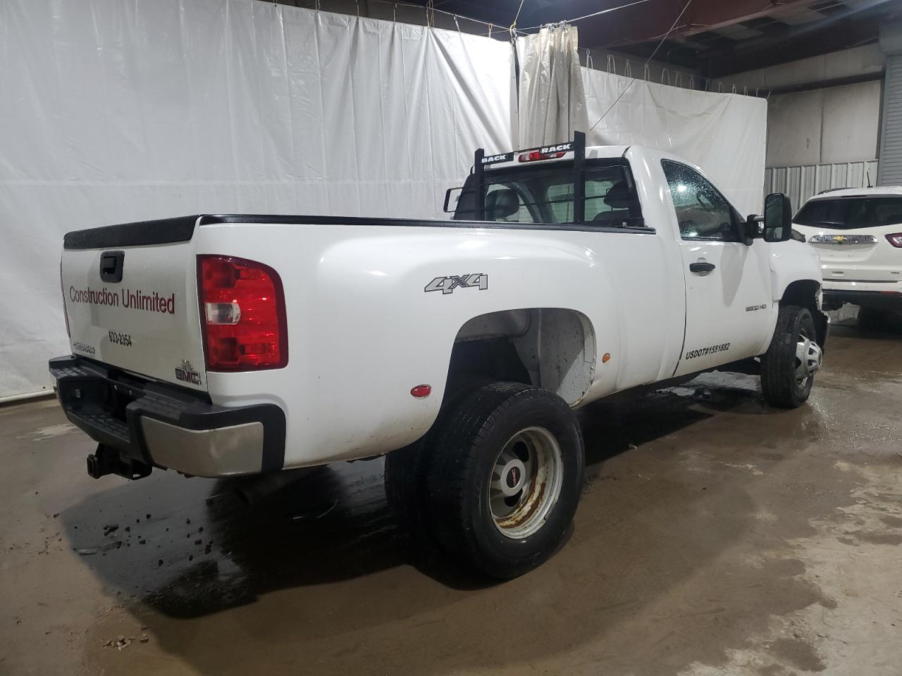 Photo 2 VIN: 1GT322CG1CF200947 - GMC SIERRA 