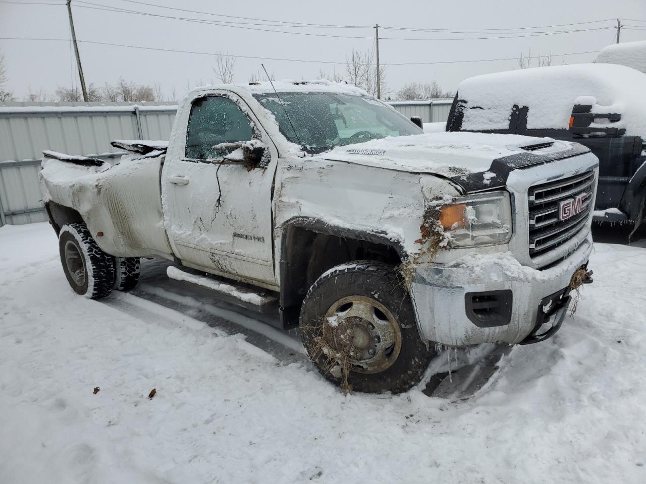 Photo 3 VIN: 1GT32WCY4JZ214787 - GMC SIERRA 