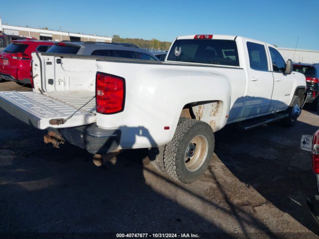 Photo 3 VIN: 1GT422C8XFF160949 - GMC SIERRA 