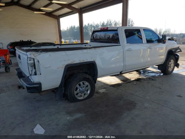 Photo 3 VIN: 1GT422CG9FF668983 - GMC SIERRA 