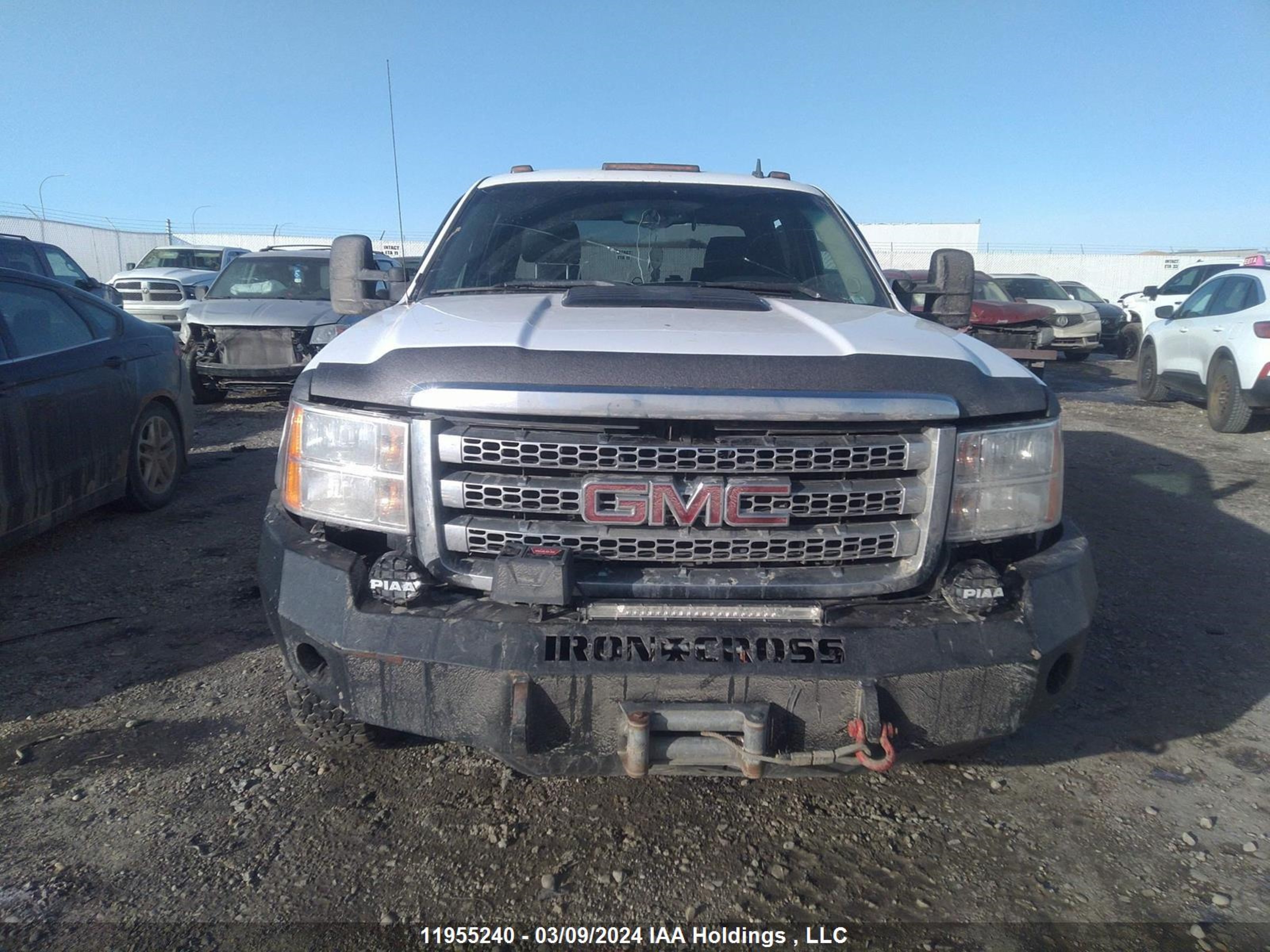 Photo 12 VIN: 1GT423C81CF140459 - GMC SIERRA 