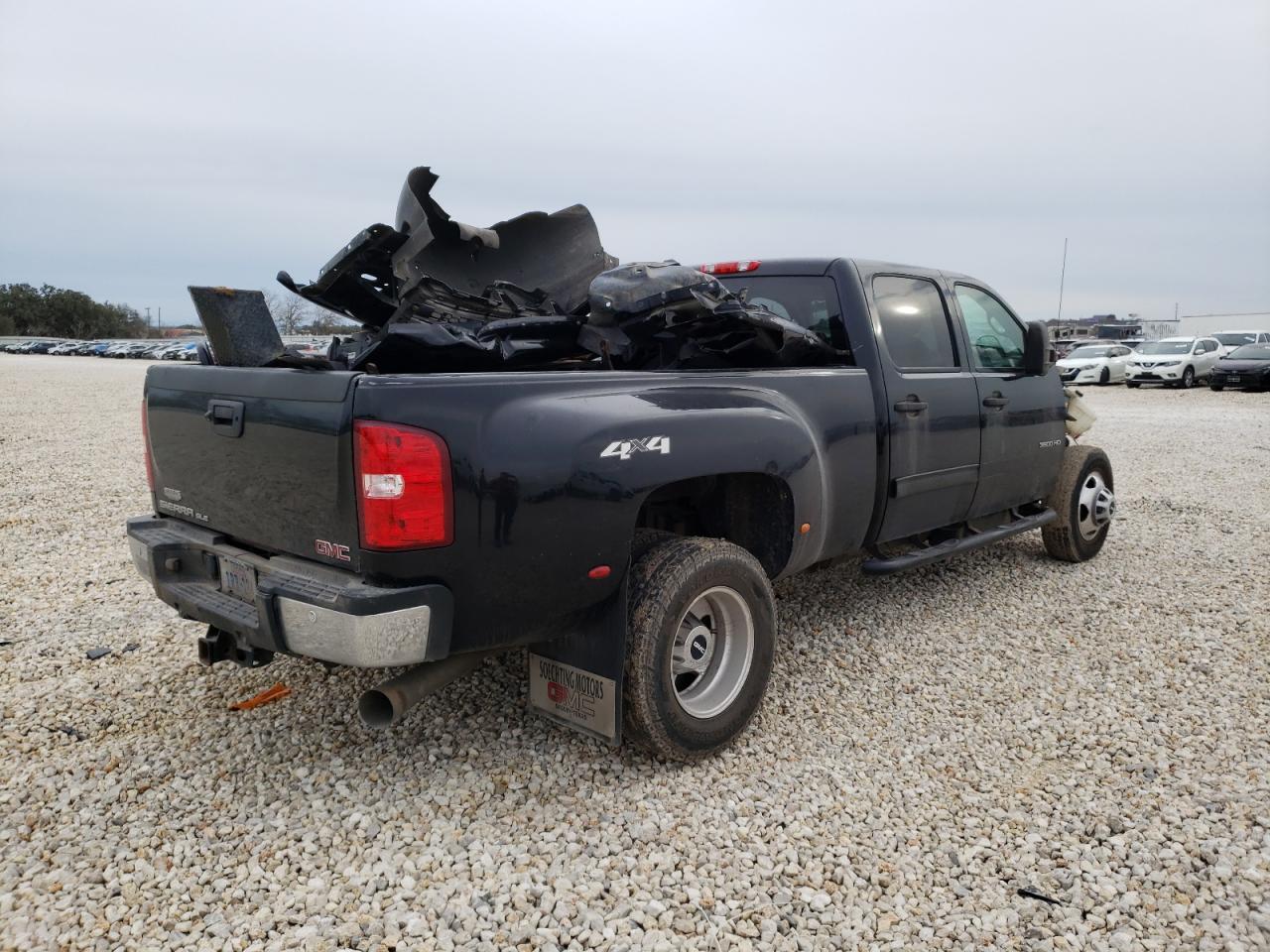 Photo 2 VIN: 1GT423C83CF126790 - GMC SIERRA 