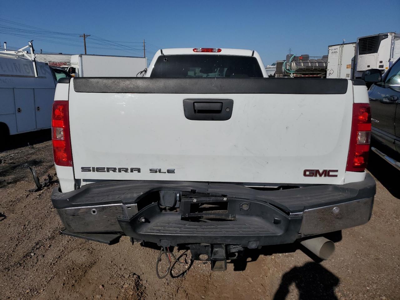 Photo 5 VIN: 1GT423C86CF206925 - GMC SIERRA 