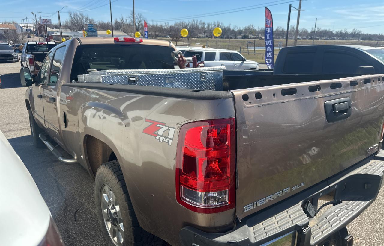 Photo 3 VIN: 1GT423C86DF162619 - GMC SIERRA 