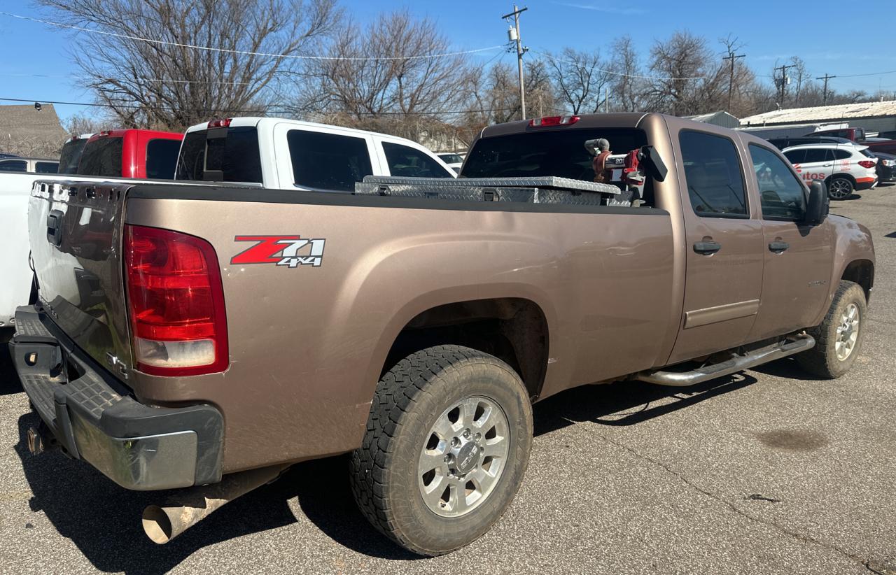 Photo 4 VIN: 1GT423C86DF162619 - GMC SIERRA 