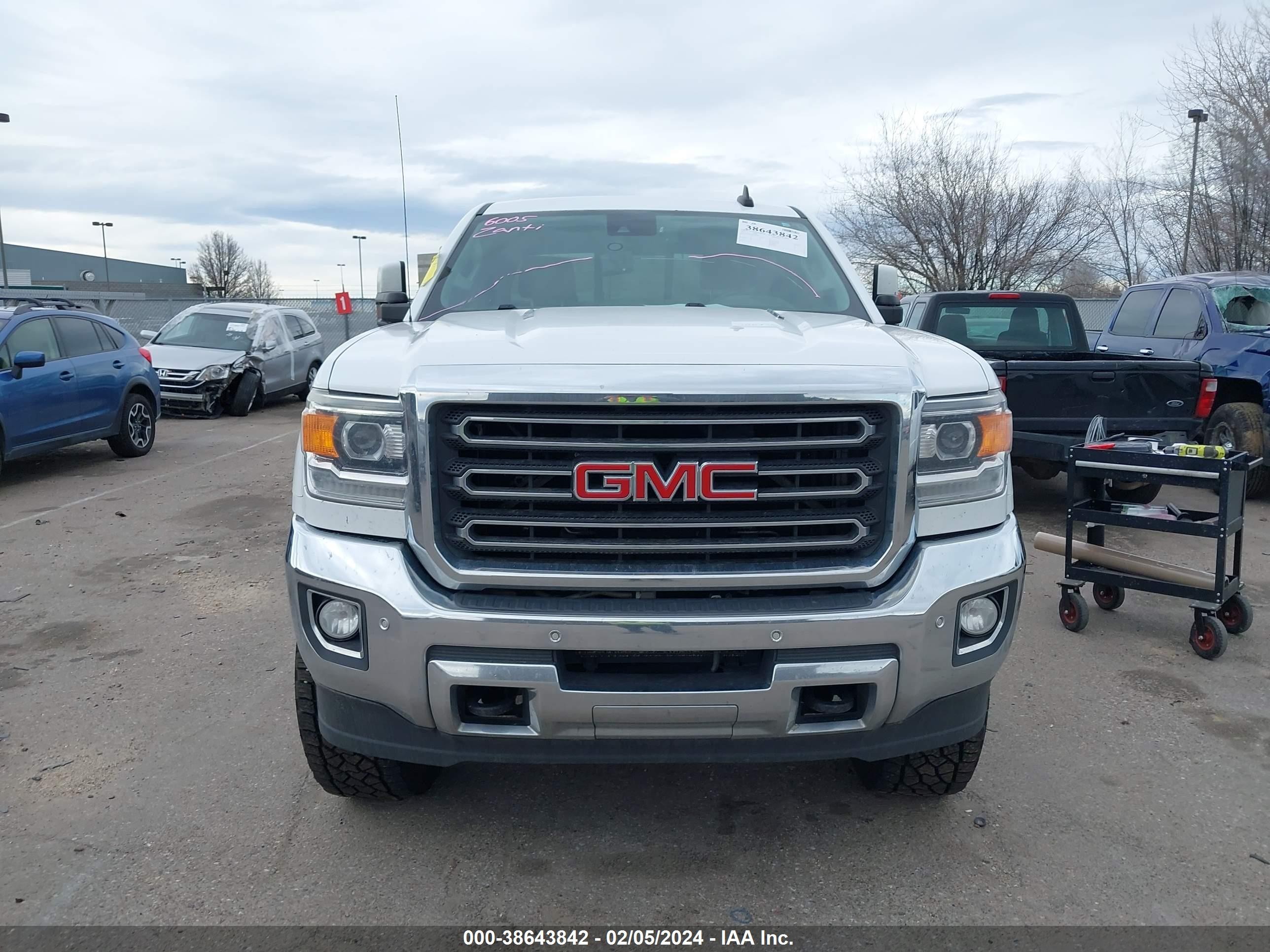 Photo 11 VIN: 1GT423E82FF602660 - GMC SIERRA 