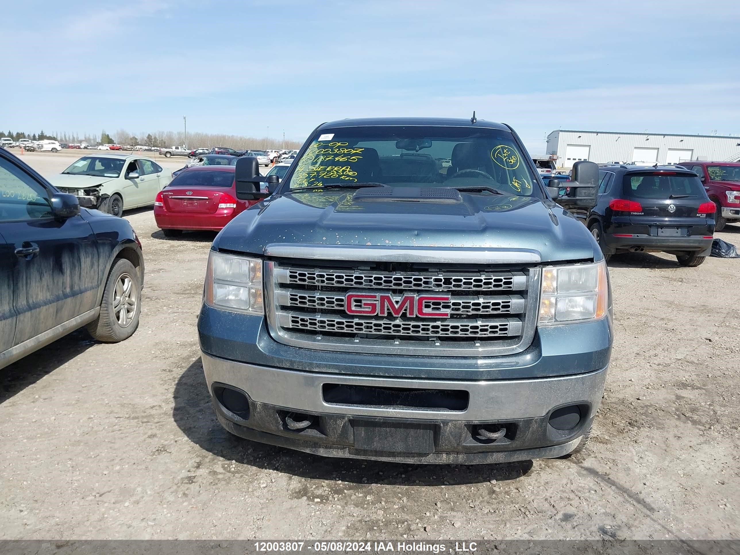 Photo 11 VIN: 1GT423EG1EF187465 - GMC NULL 