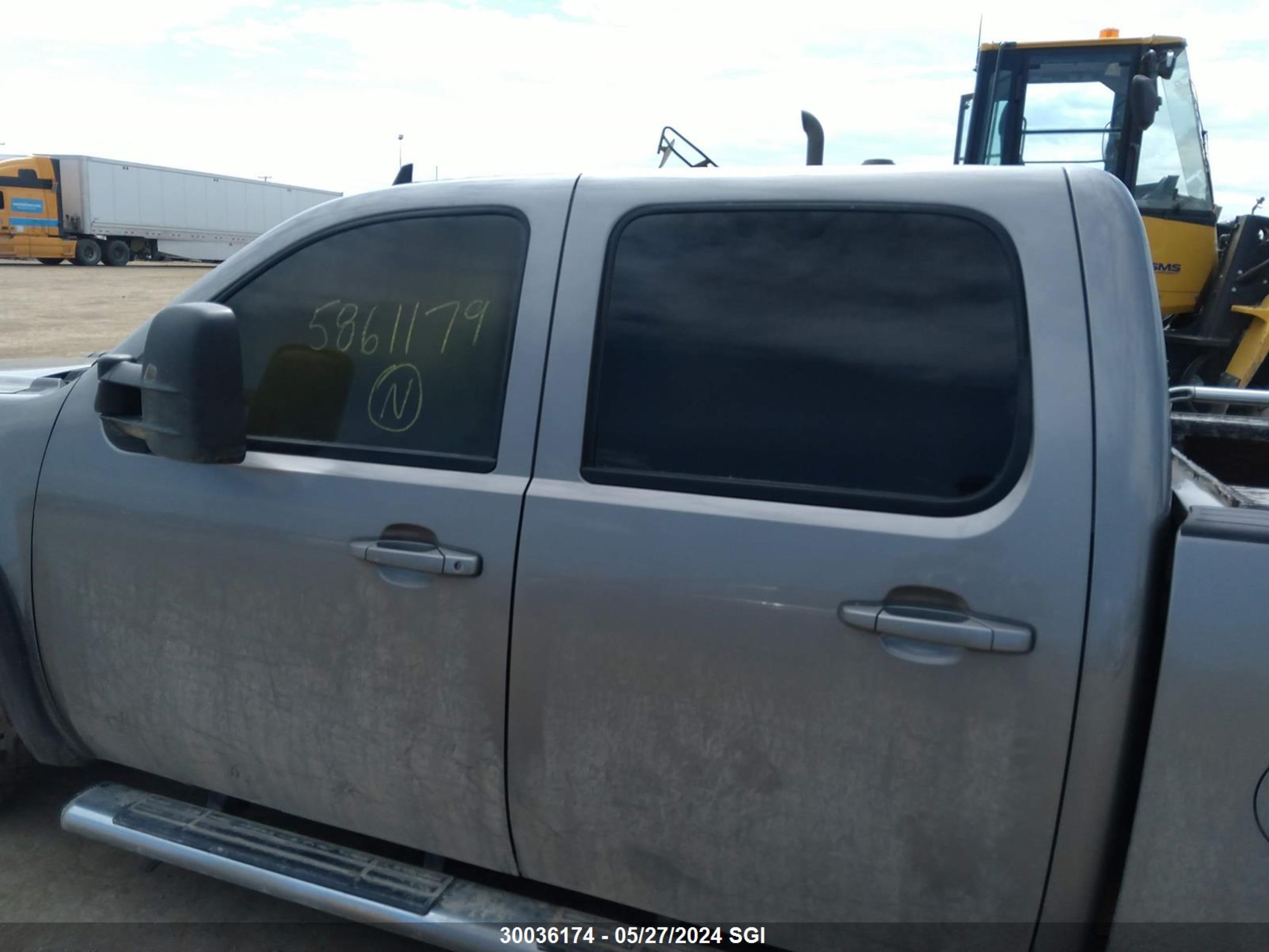 Photo 11 VIN: 1GT424CGXDF205453 - GMC SIERRA 