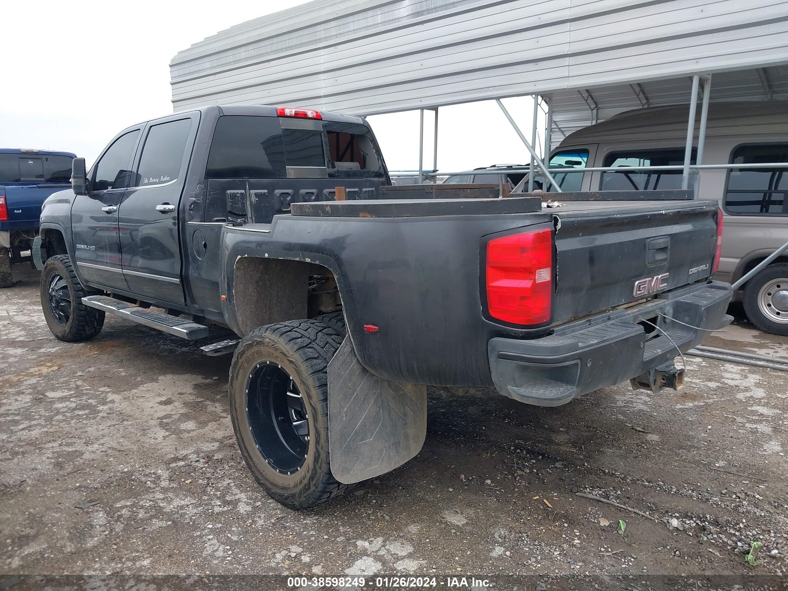 Photo 2 VIN: 1GT424E85FF619412 - GMC SIERRA 