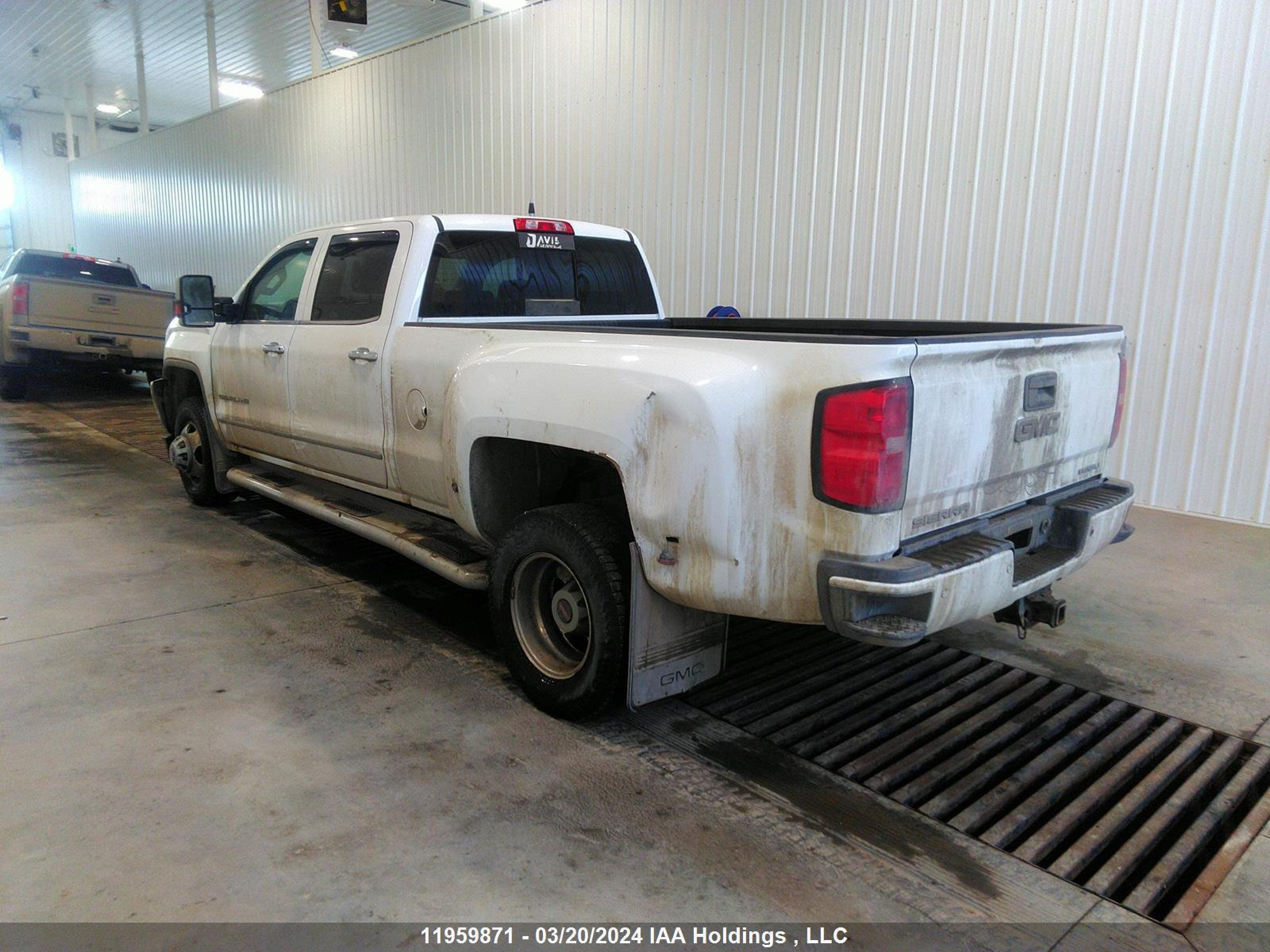 Photo 2 VIN: 1GT424E88FF514816 - GMC NULL 