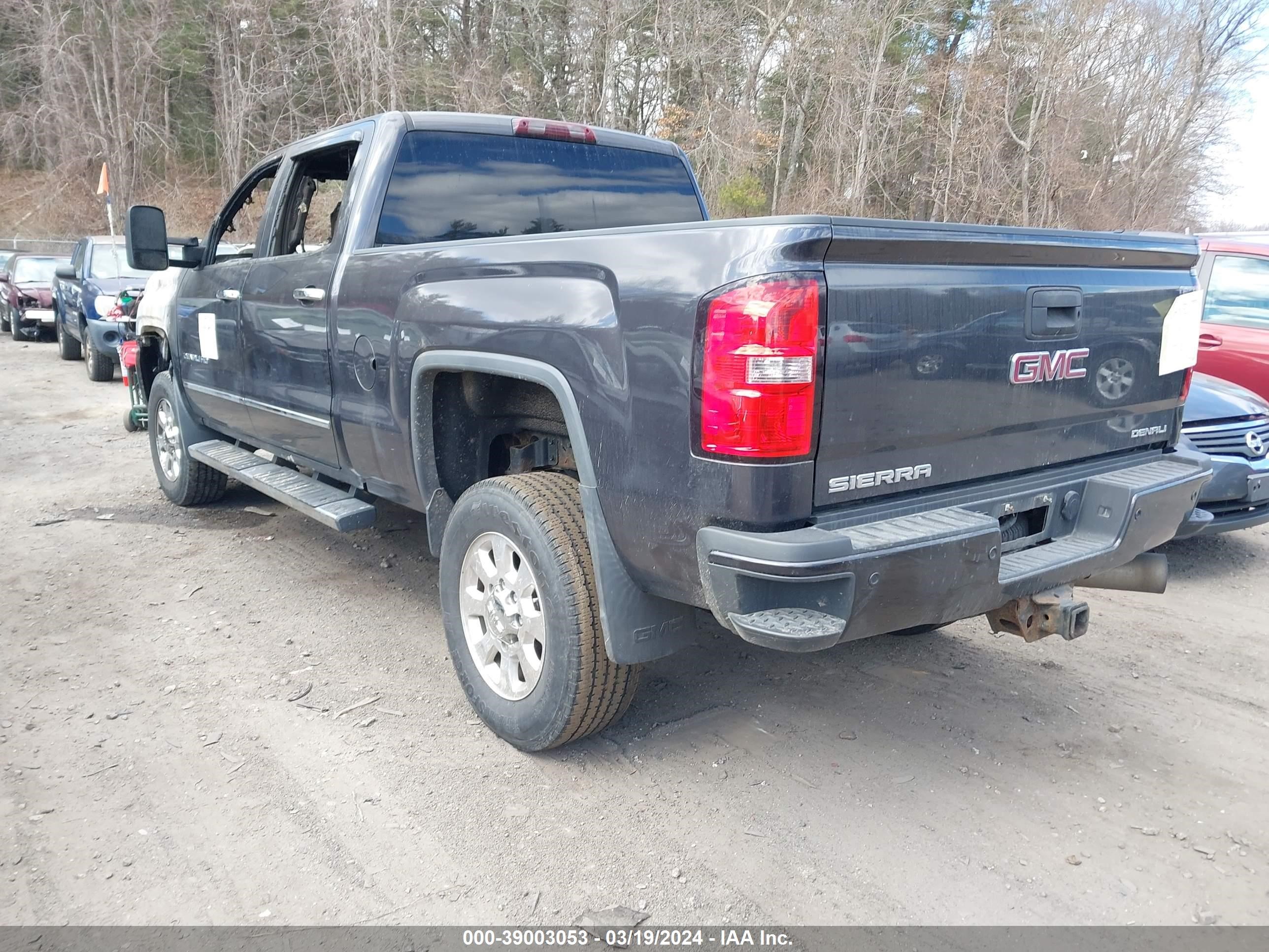 Photo 2 VIN: 1GT424E89FF134447 - GMC NULL 