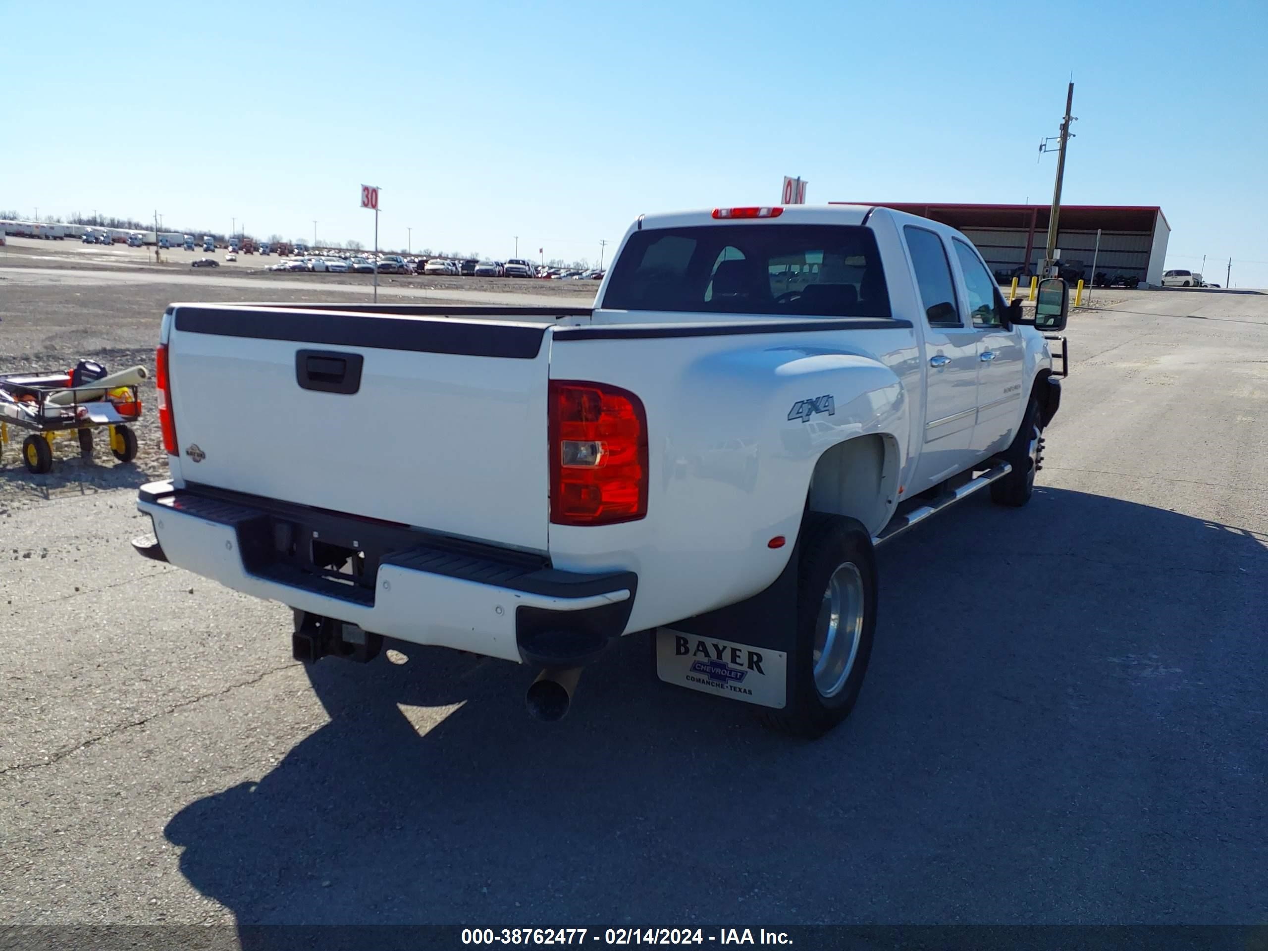 Photo 3 VIN: 1GT426C81EF115291 - GMC NULL 