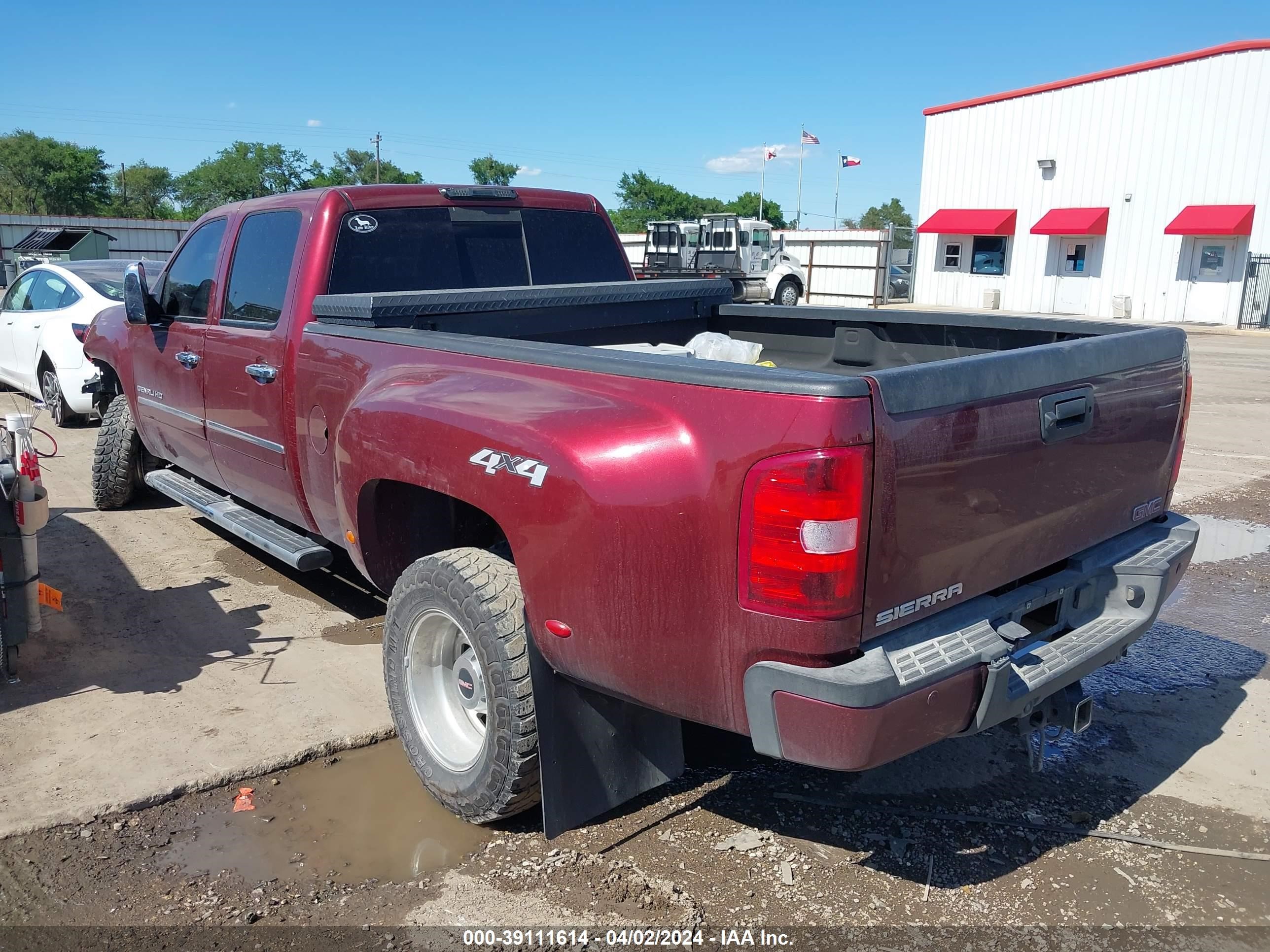 Photo 2 VIN: 1GT426C89DF217159 - GMC NULL 