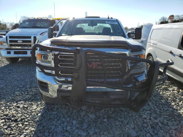 Photo 4 VIN: 1GT42VC81GF136848 - GMC SIERRA K35 