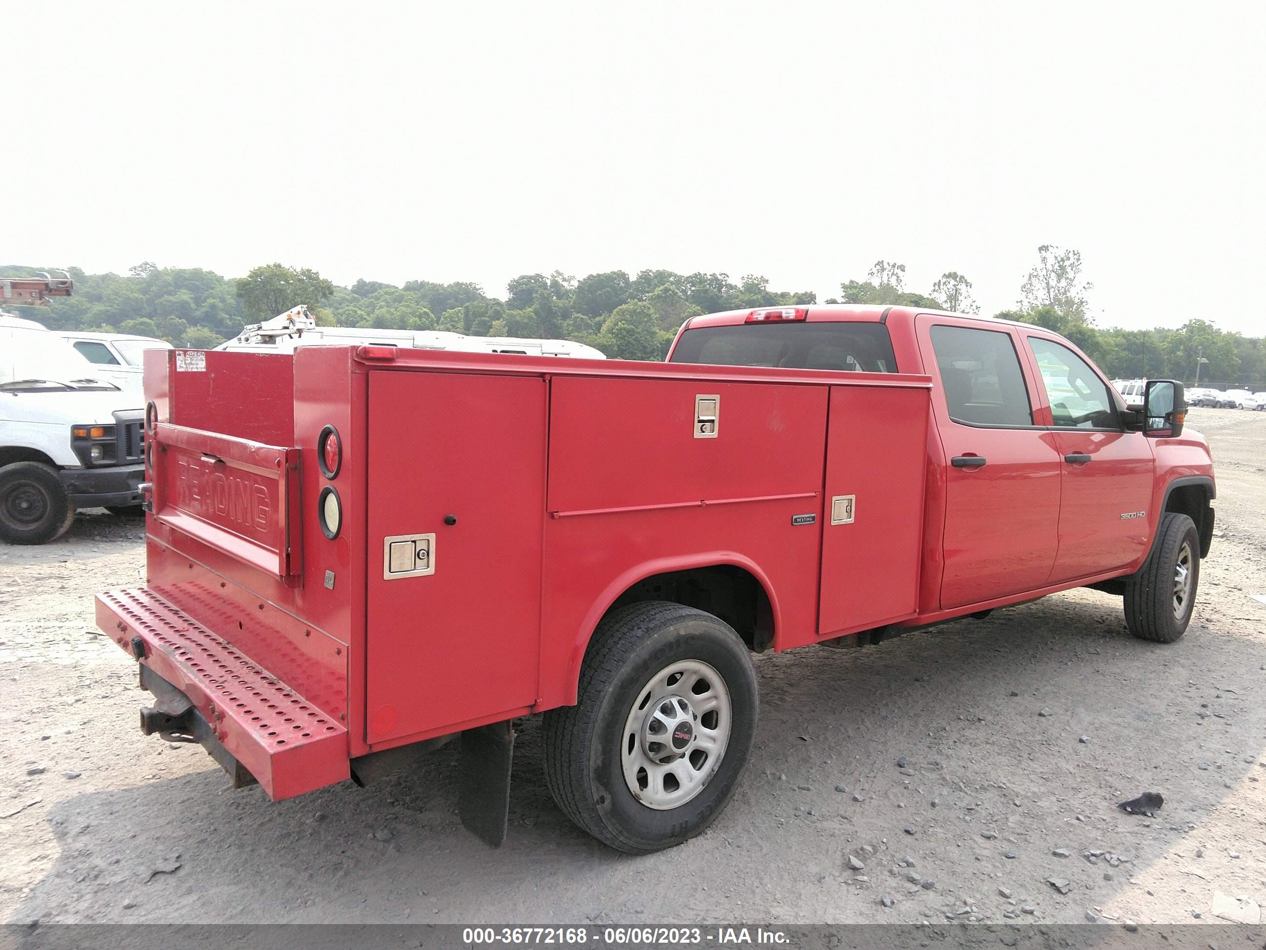 Photo 3 VIN: 1GT42VCG8GF112487 - GMC NULL 