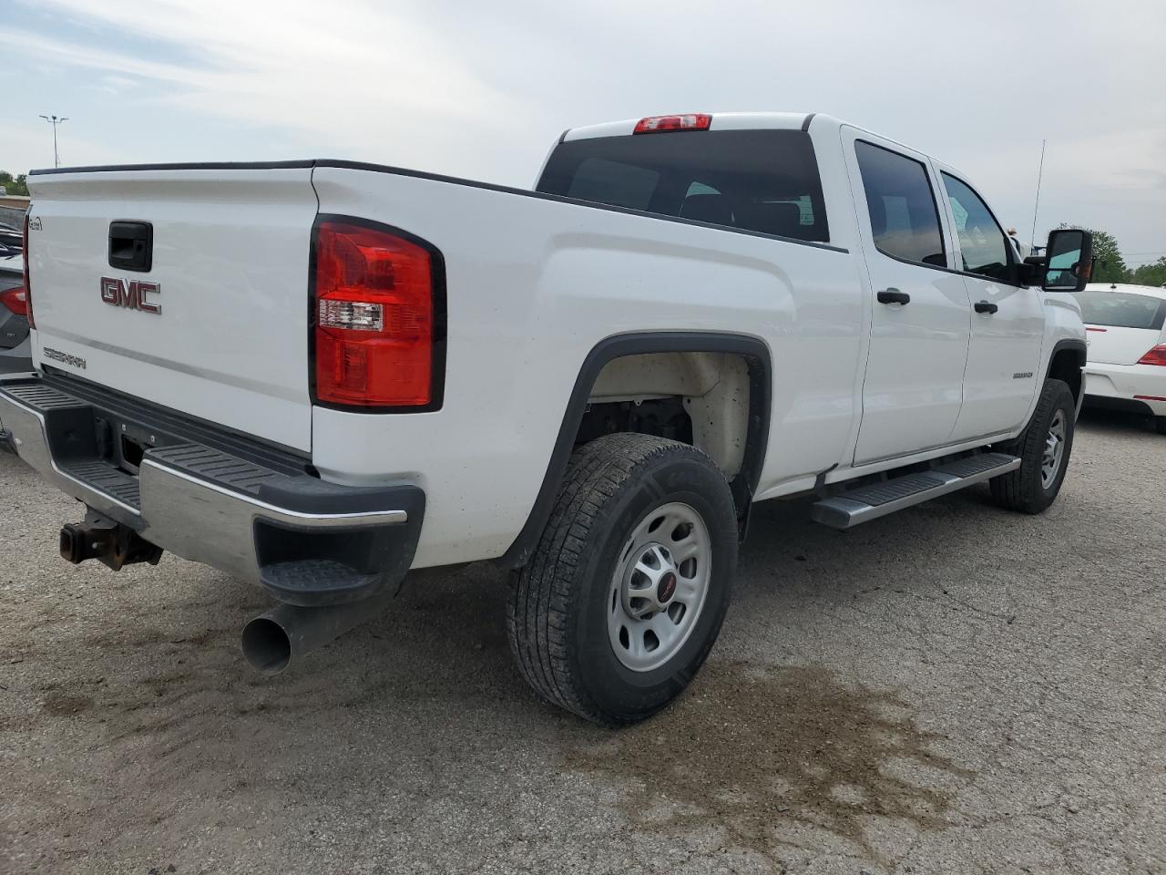 Photo 2 VIN: 1GT42VCY9HF239145 - GMC SIERRA 