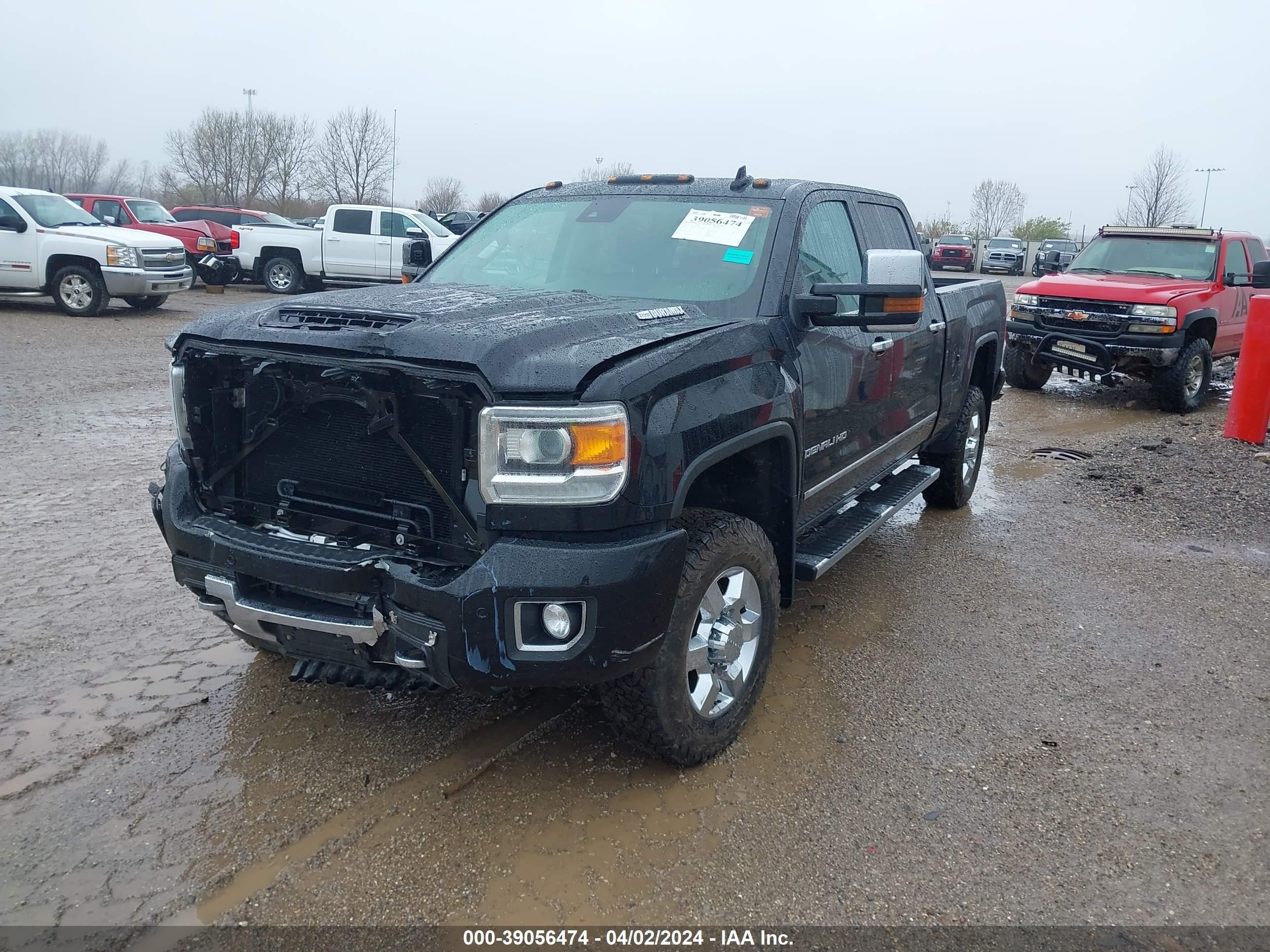 Photo 1 VIN: 1GT42WEY3KF267114 - GMC SIERRA 