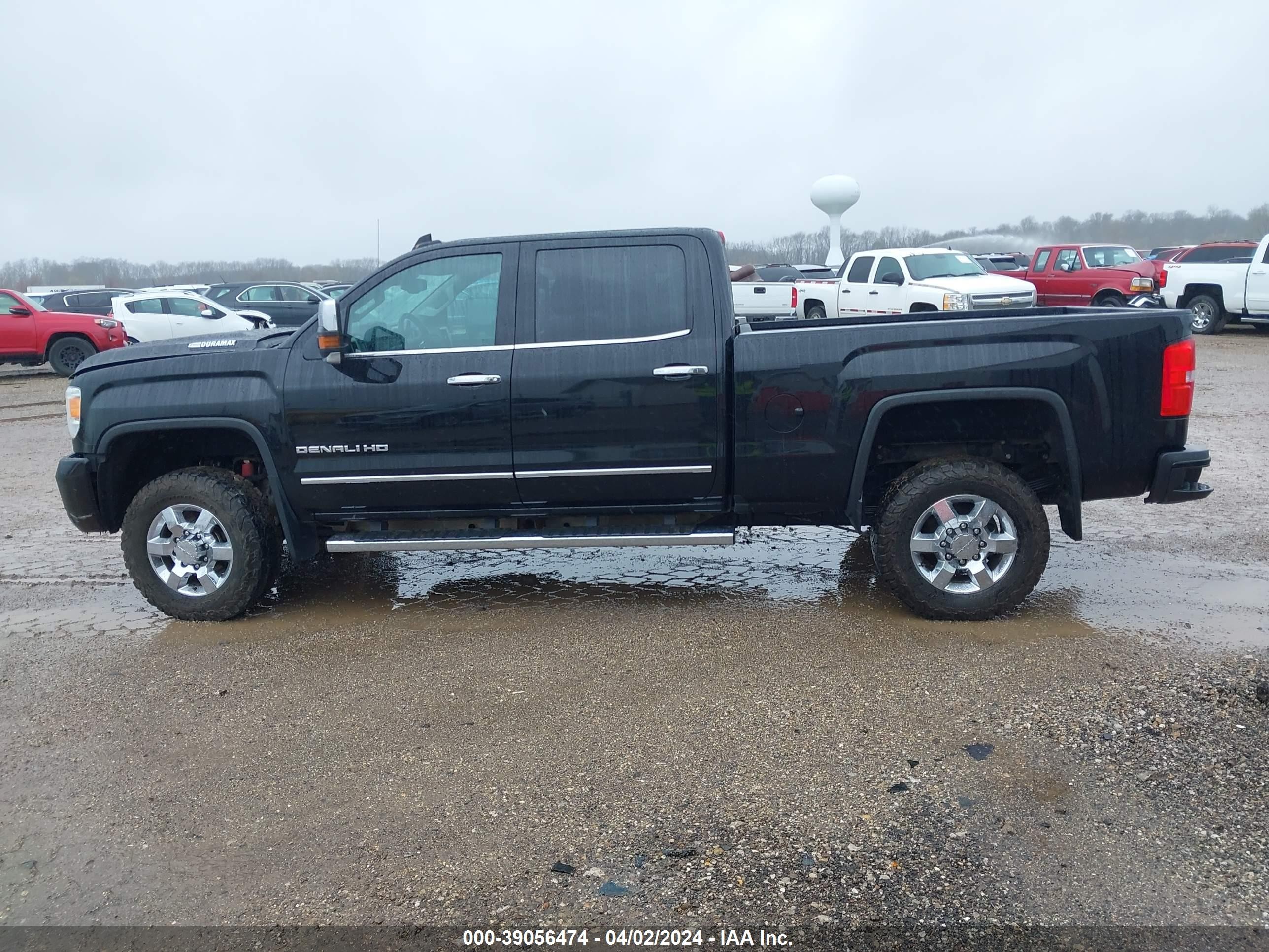 Photo 16 VIN: 1GT42WEY3KF267114 - GMC SIERRA 