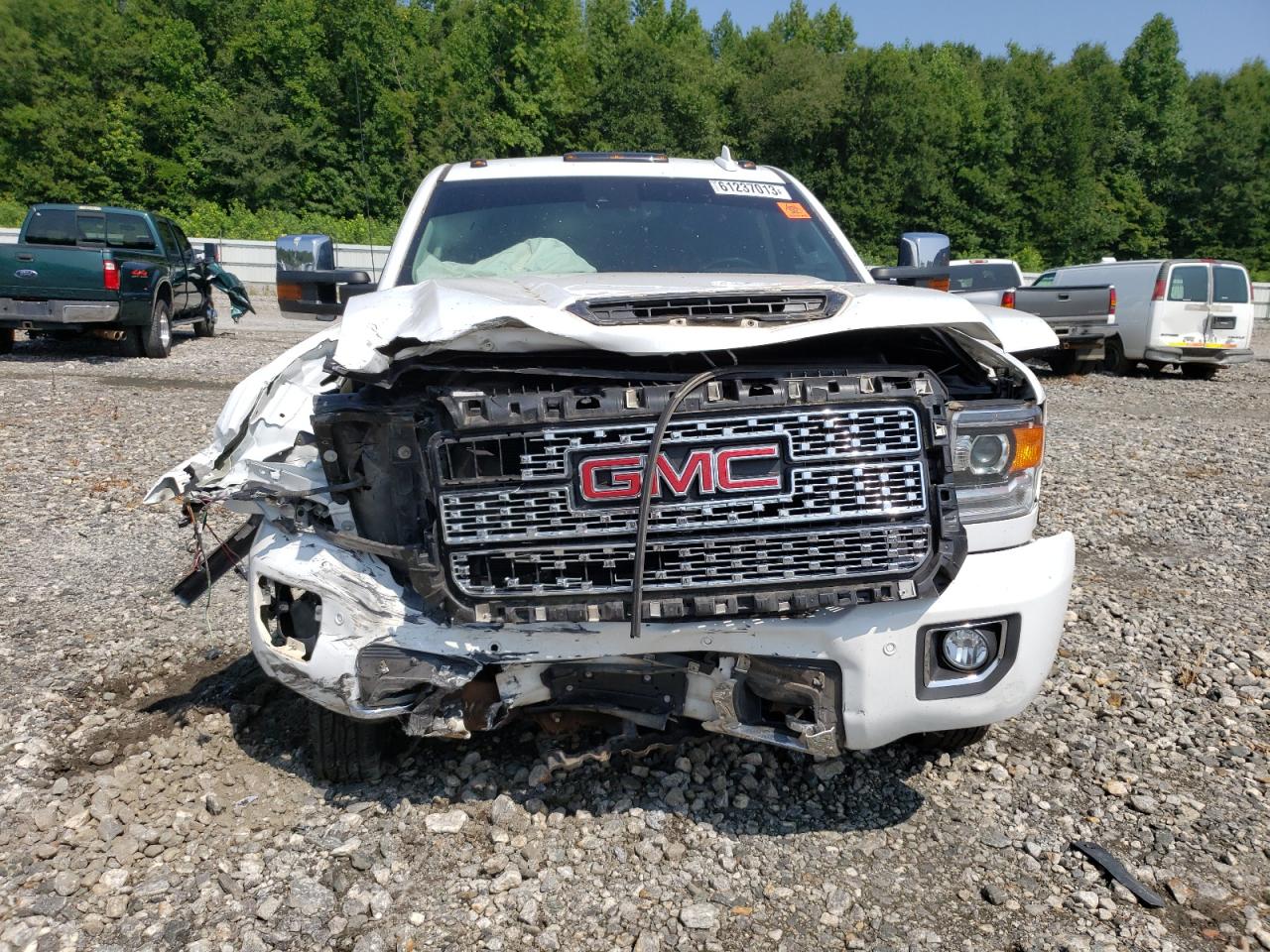 Photo 4 VIN: 1GT42WEY4KF137648 - GMC SIERRA 