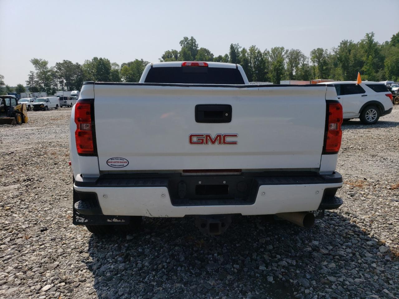 Photo 5 VIN: 1GT42WEY4KF137648 - GMC SIERRA 