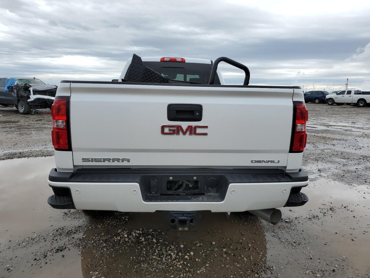 Photo 5 VIN: 1GT42WEYXKF156043 - GMC SIERRA 